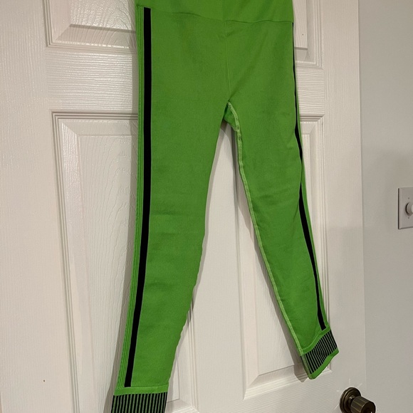 Fabletics Leggings - Picture 3 of 6